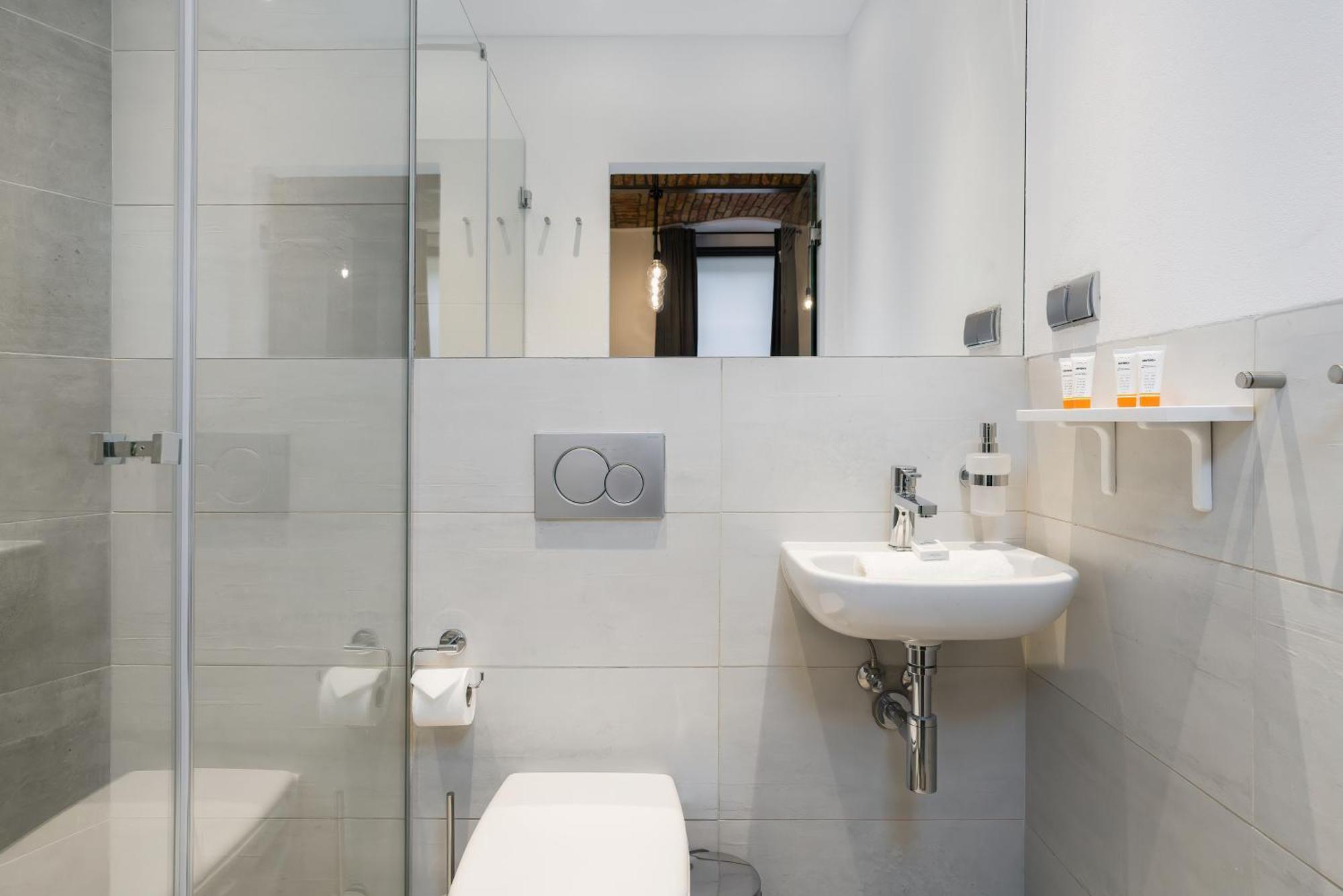 Level -1 Loft Apartments City Center By Renters Poznań Buitenkant foto