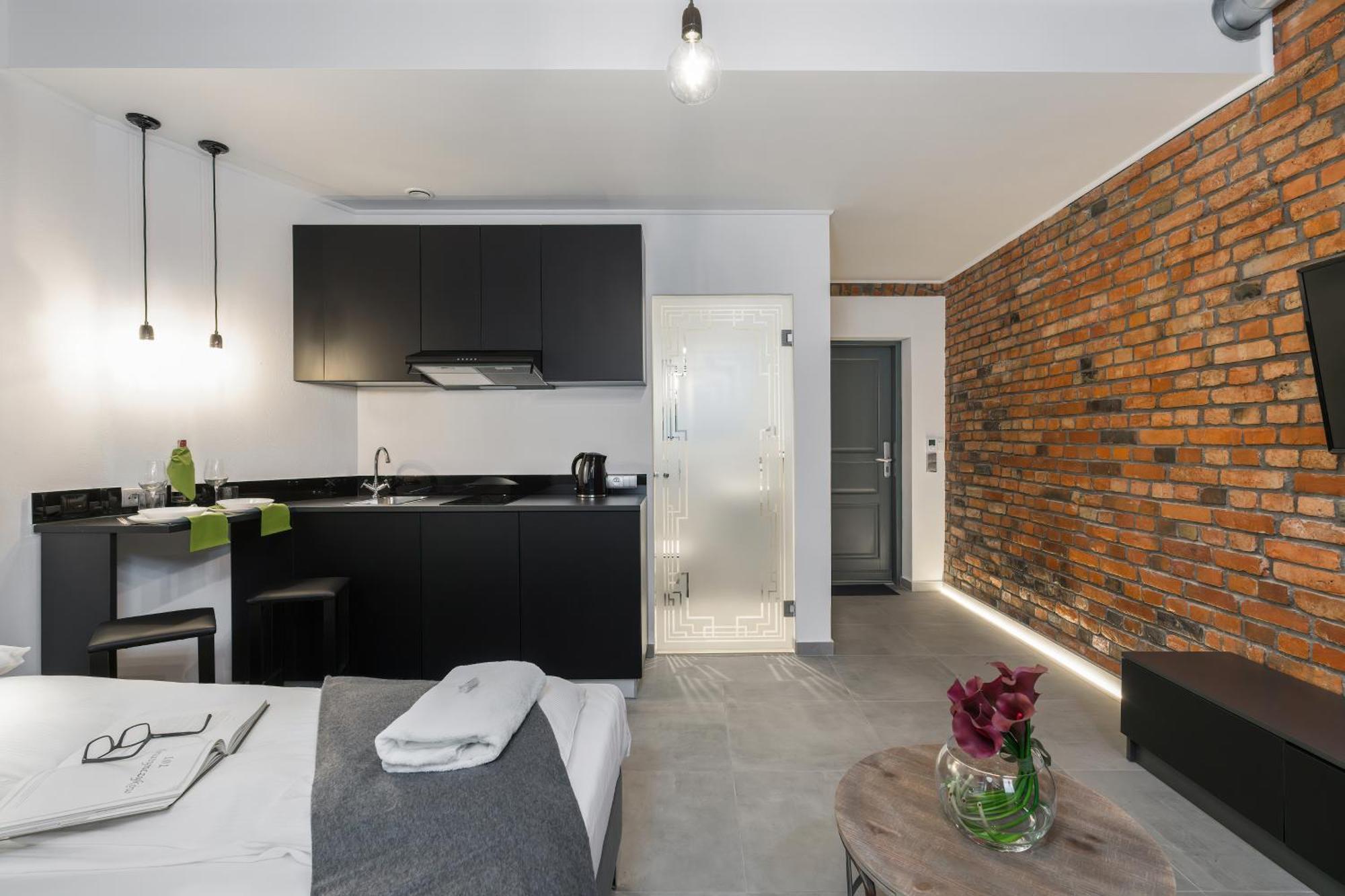 Level -1 Loft Apartments City Center By Renters Poznań Buitenkant foto
