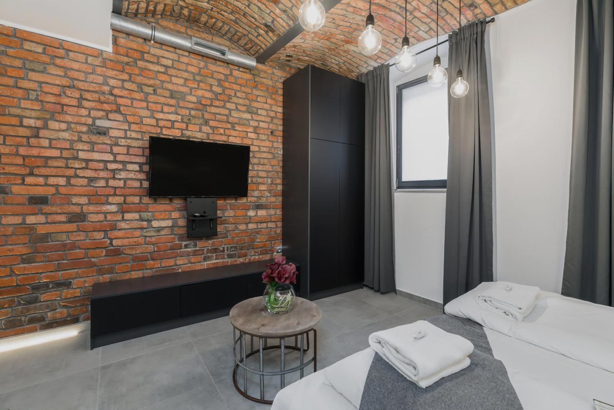 Level -1 Loft Apartments City Center By Renters Poznań Buitenkant foto