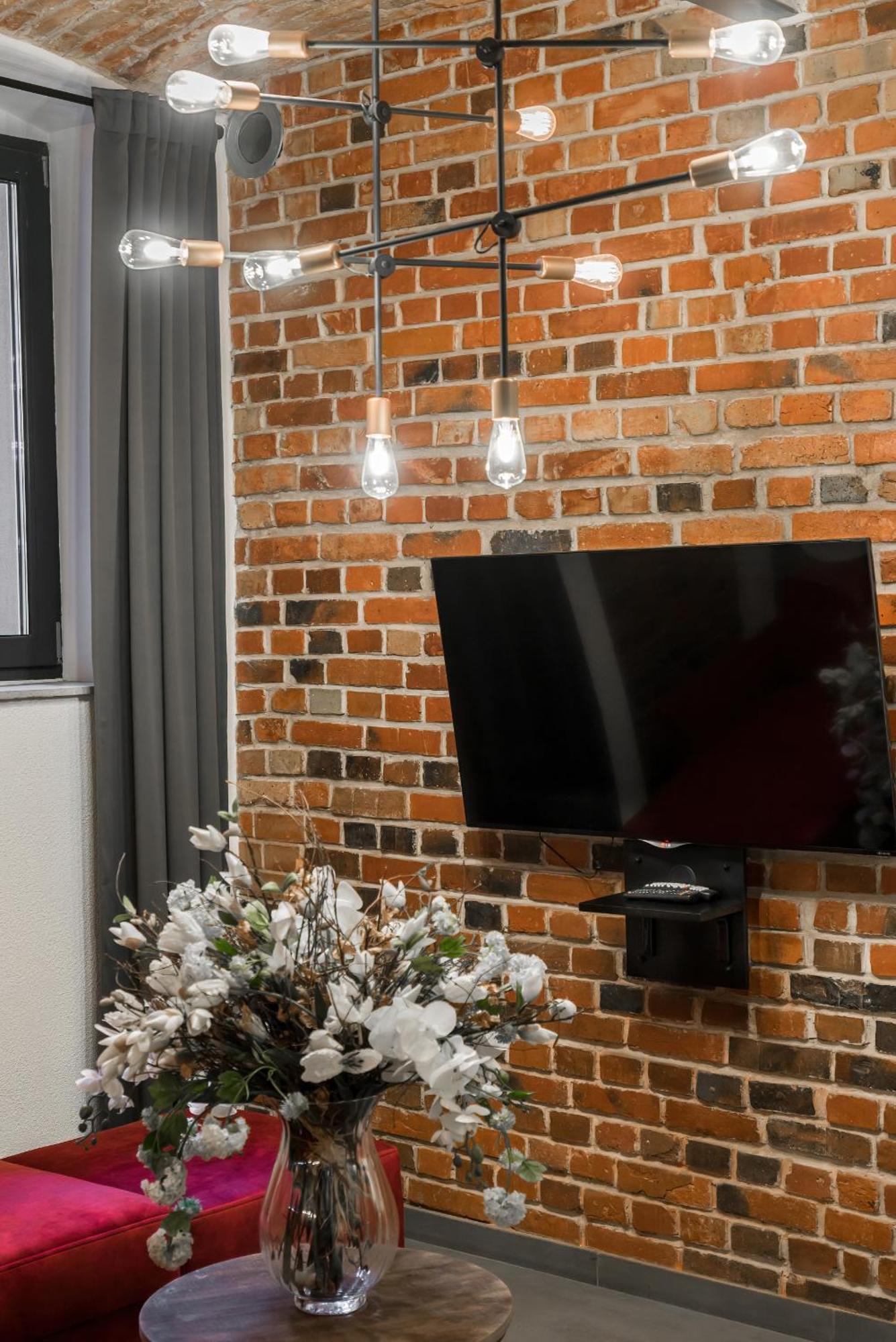 Level -1 Loft Apartments City Center By Renters Poznań Buitenkant foto