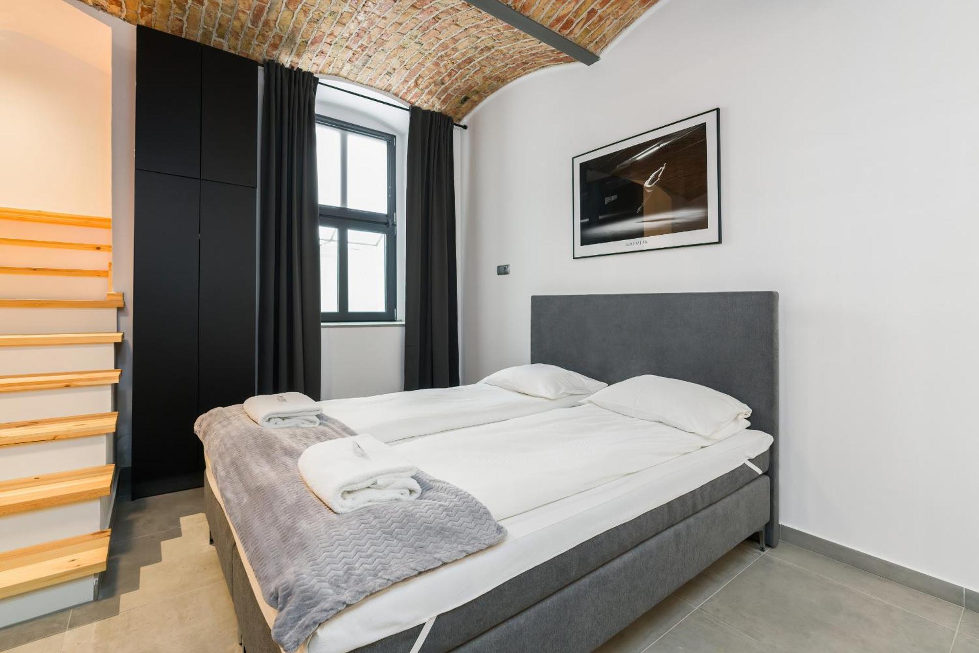 Level -1 Loft Apartments City Center By Renters Poznań Buitenkant foto